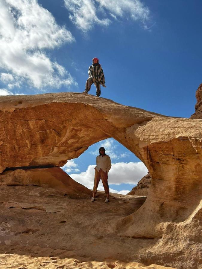 Wadirumtours&Camp Wadi Rum Buitenkant foto