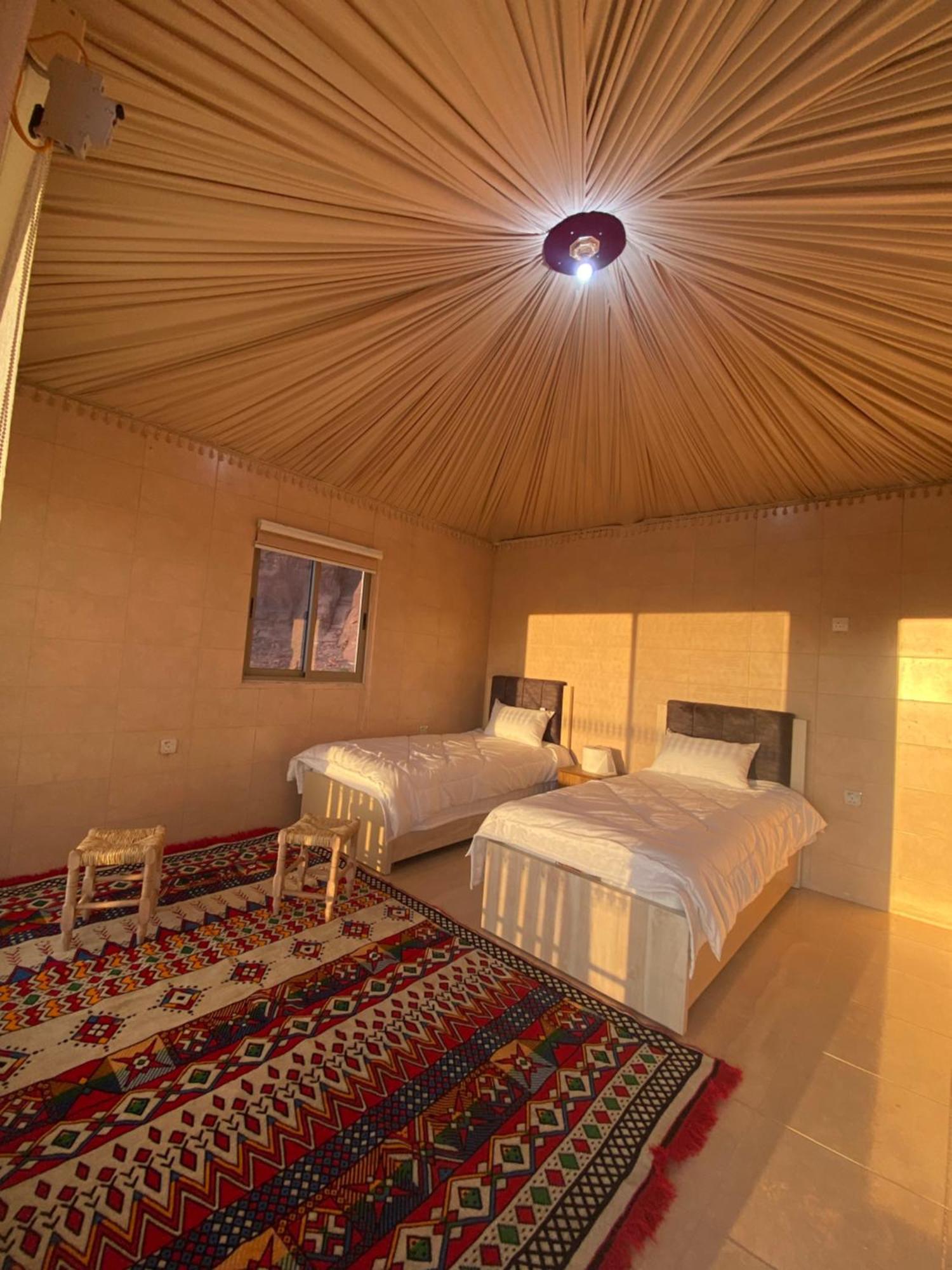 Wadirumtours&Camp Wadi Rum Buitenkant foto